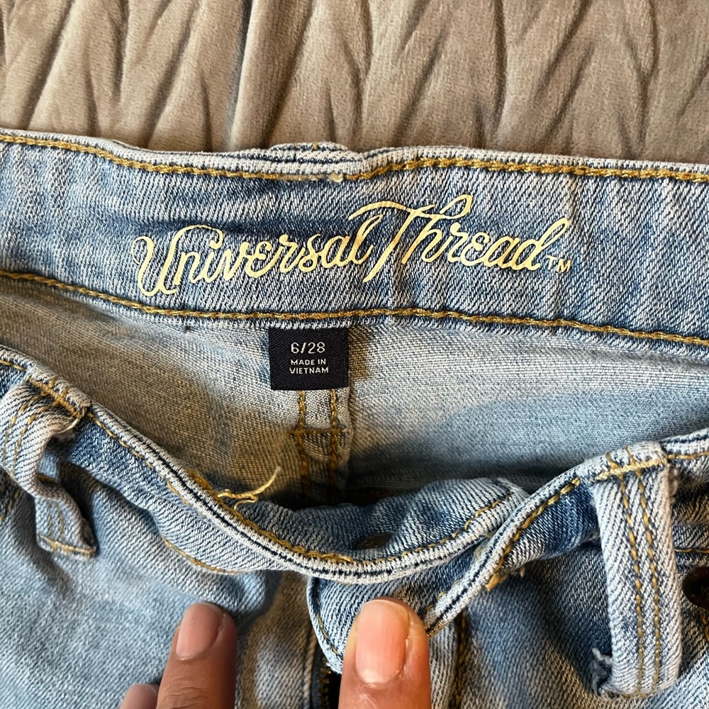 Universal Thread Jeans - Picture 3 of 3